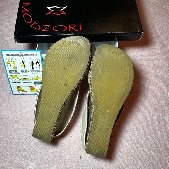 Lucia Reversible Low Wedge Sandal - Picture 2 of 6